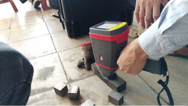 安全首位！手持式X射線熒光（guāng）光譜儀xSORT兩大設置護航